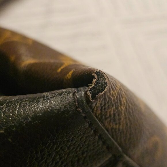 ‼️Authentic LV Monogram MM Surene ‼️ - Picture 13 of 15